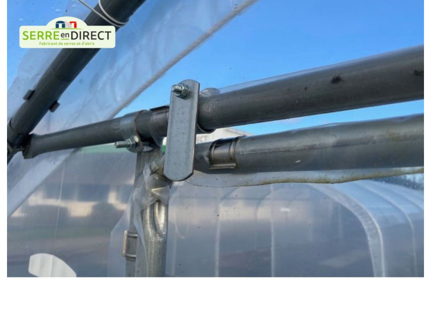 bloque la porte de la serre