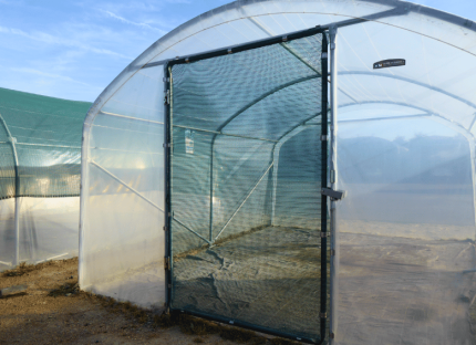 Filet brise vent porte serre