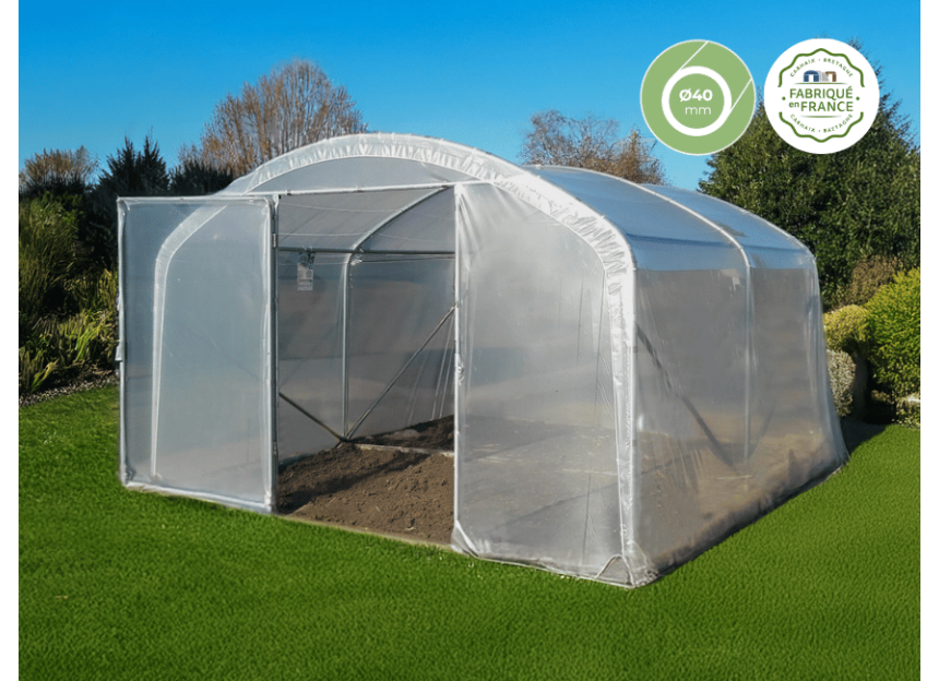 serre de jardin dolmen 330 en situation dans un jardin