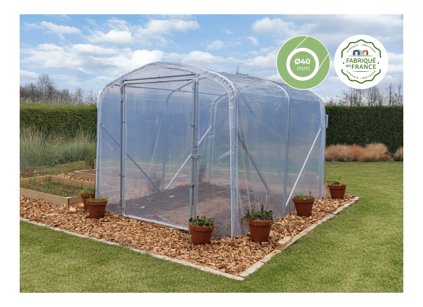 Mise en situation d'une serre de jardin dolmen 230