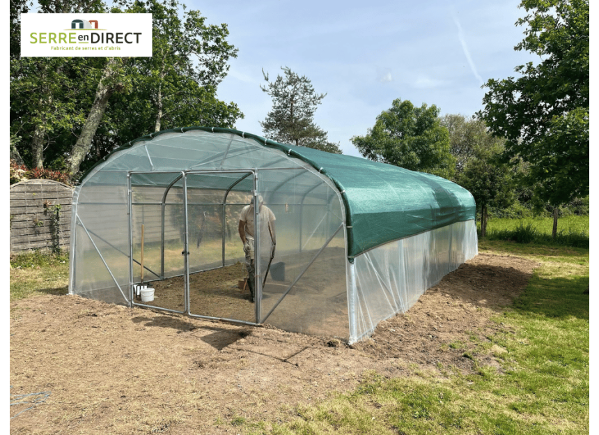 serre professionnelle Dolmen PRO 500 avec filet d'ombrage