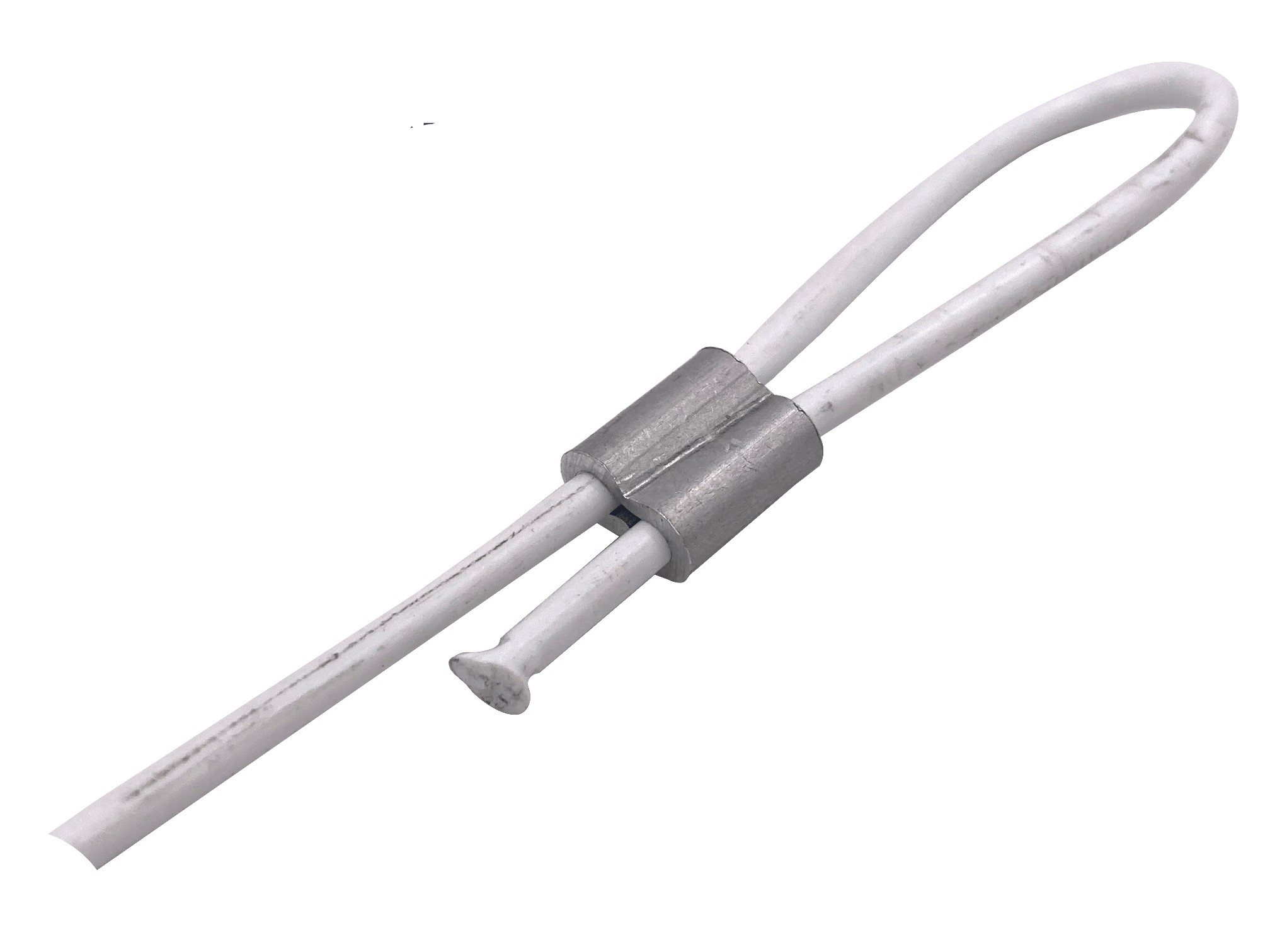 Câble acier de diamètre 3 mm avec boucle et manchon serti pour